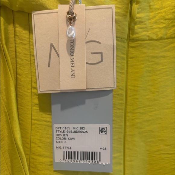 ANTONIO MELANI Lime Green Sleeveless Square-Neck Maxi Dress - Picture 3 of 10